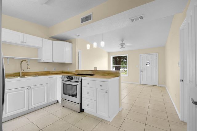 228 Spring St, St Augustine, FL 32084