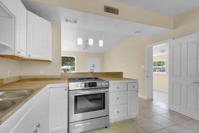 228 Spring St, St Augustine, FL 32084