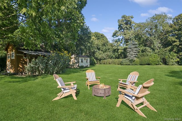 75 Champlin Avenue, Bellport, NY 11713