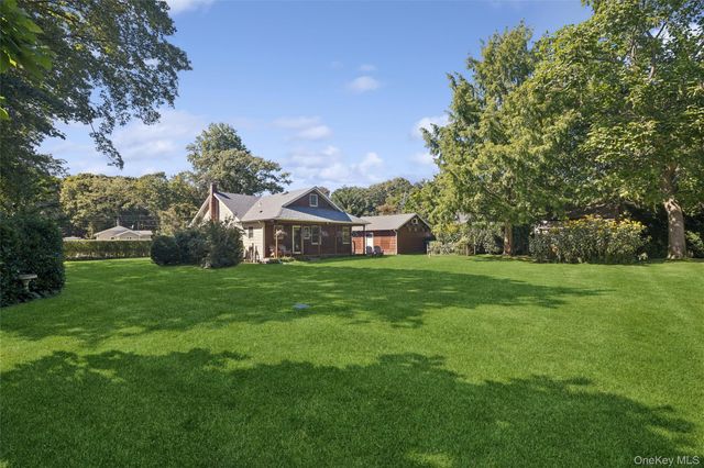 75 Champlin Avenue, Bellport, NY 11713