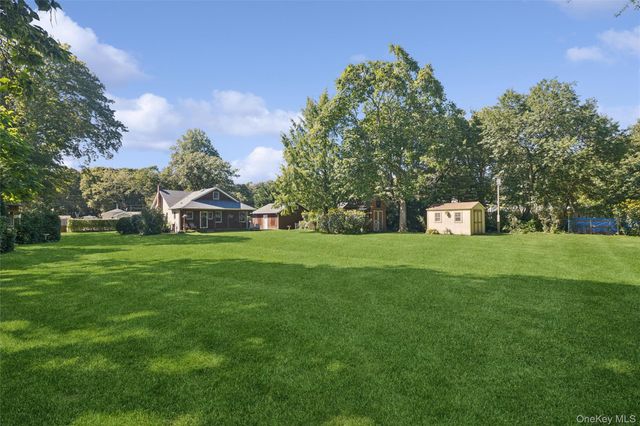 75 Champlin Avenue, Bellport, NY 11713