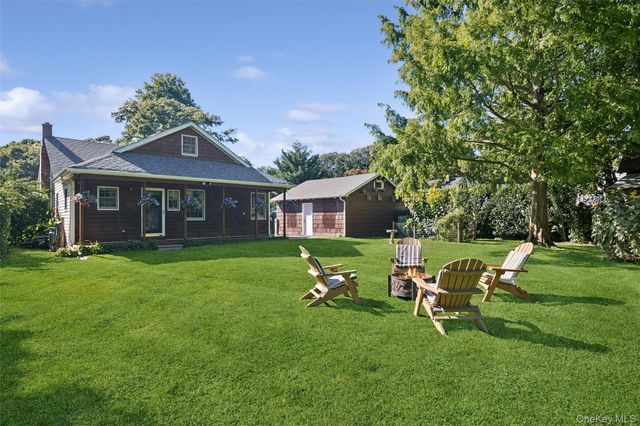 75 Champlin Avenue, Bellport, NY 11713