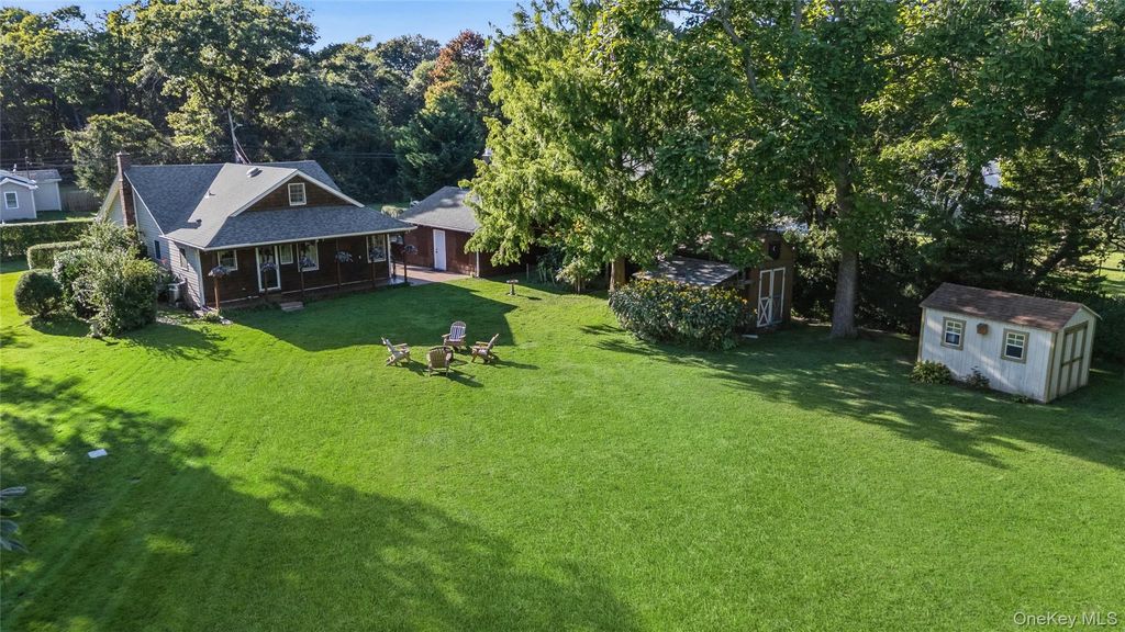 75 Champlin Avenue, Bellport, NY 11713 — photo 4