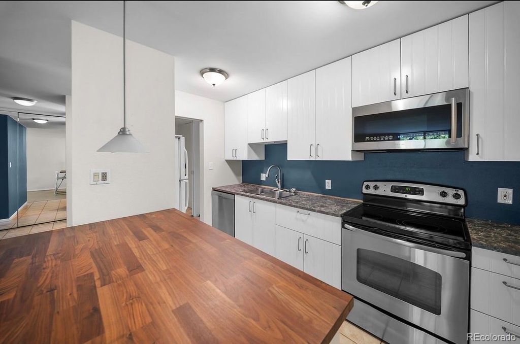 2500 S York Street 312, Denver, CO 80210