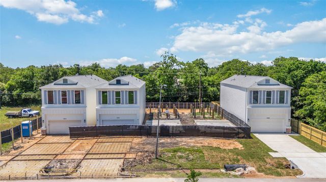 10608 Ashville Drive, Houston, TX 77051
