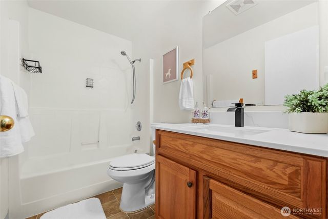 17831 77th Street E, Bonney Lake, WA 98391