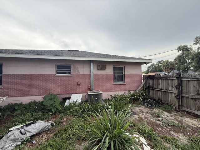 5207 E 20TH AVENUE, Tampa, FL 33619