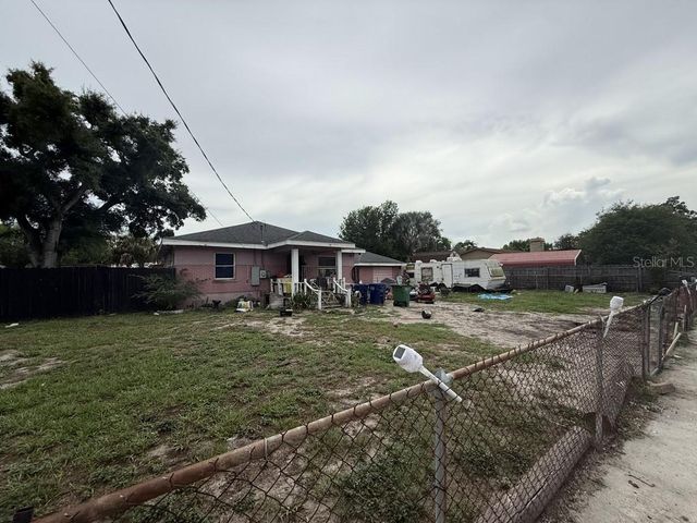 5207 E 20TH AVENUE, Tampa, FL 33619