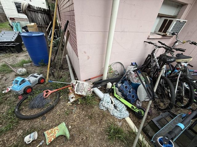 5207 E 20TH AVENUE, Tampa, FL 33619
