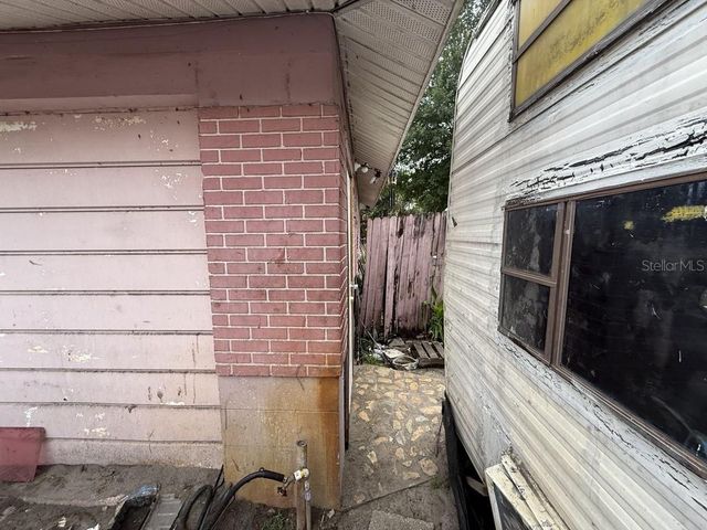 5207 E 20TH AVENUE, Tampa, FL 33619