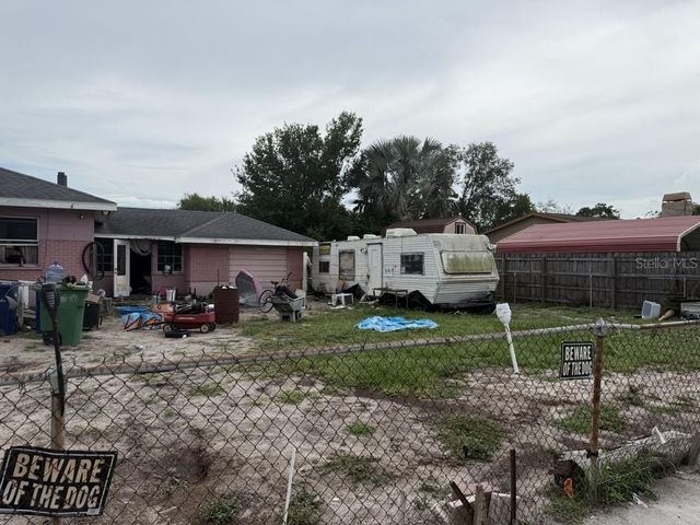 5207 E 20TH AVENUE, Tampa, FL 33619