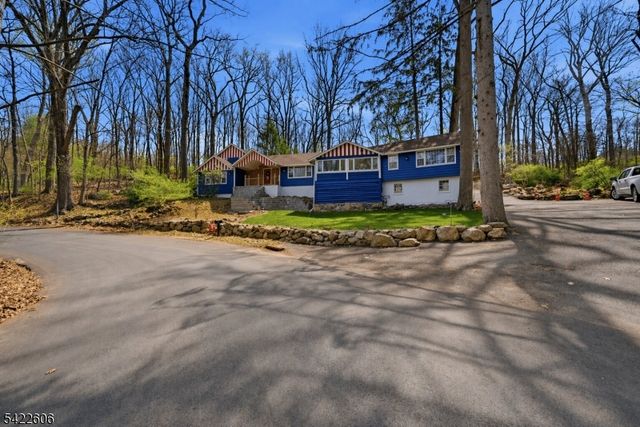 399 Springbrook Trl, Byram Twp., NJ 07871