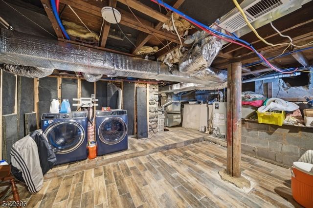 399 Springbrook Trl, Byram Twp., NJ 07871