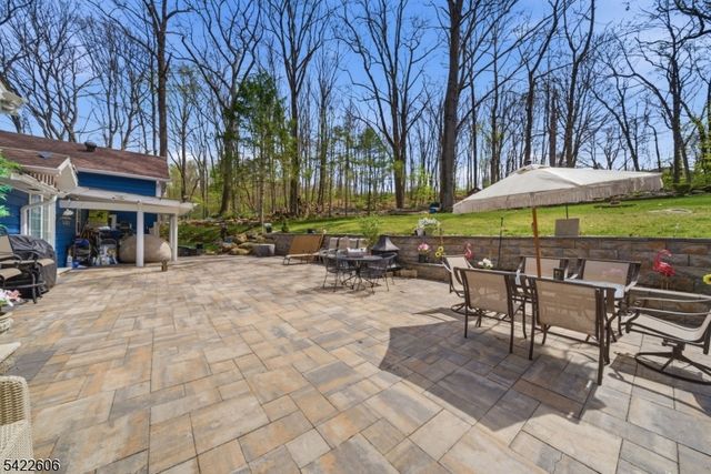 399 Springbrook Trl, Byram Twp., NJ 07871
