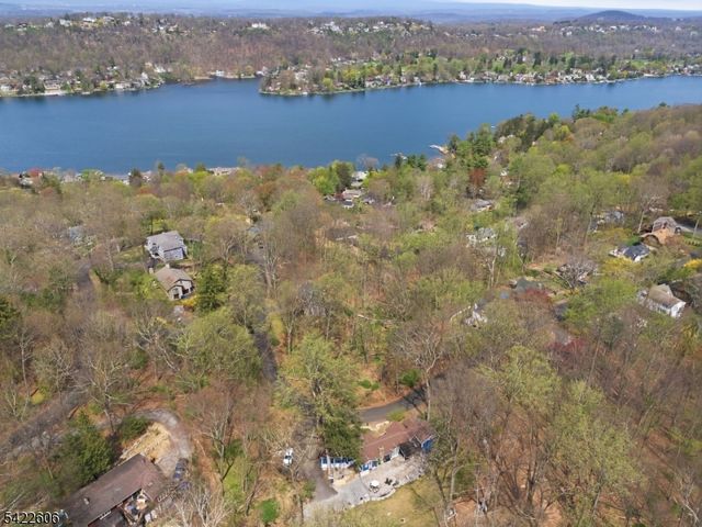 399 Springbrook Trl, Byram Twp., NJ 07871
