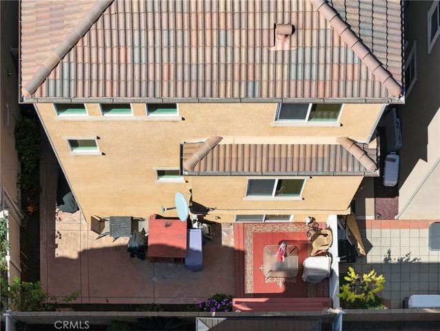 11928 Manzanilla, Los Angeles, CA 90047