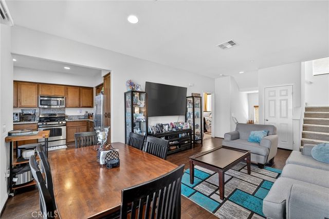 11928 Manzanilla, Los Angeles, CA 90047