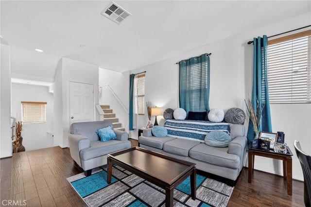 11928 Manzanilla, Los Angeles, CA 90047