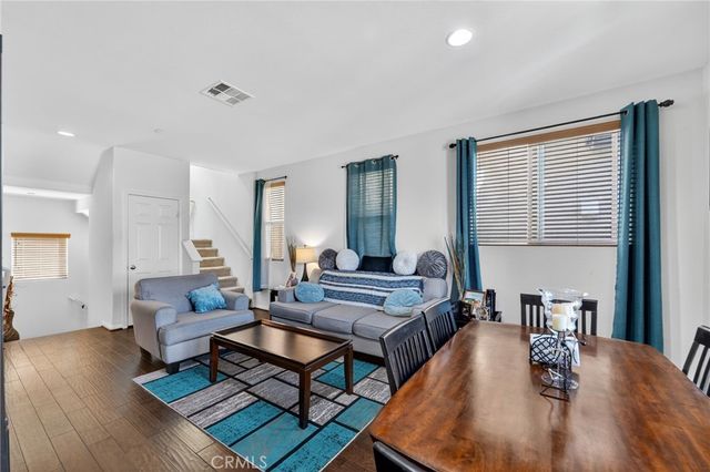 11928 Manzanilla, Los Angeles, CA 90047