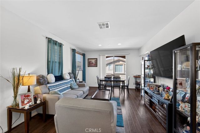 11928 Manzanilla, Los Angeles, CA 90047