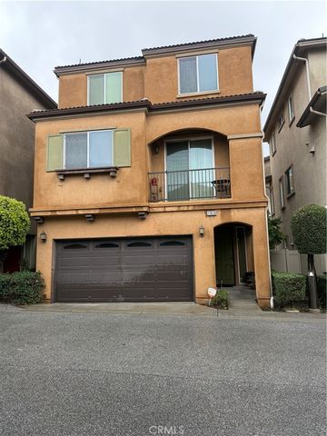 11928 Manzanilla, Los Angeles, CA 90047