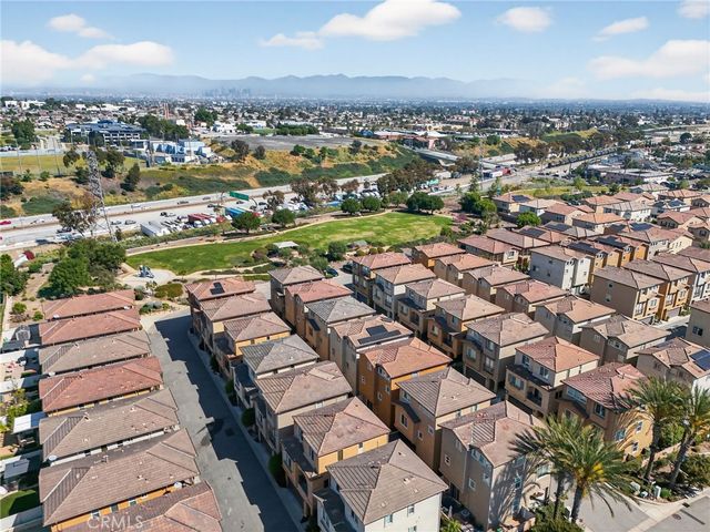 11928 Manzanilla, Los Angeles, CA 90047