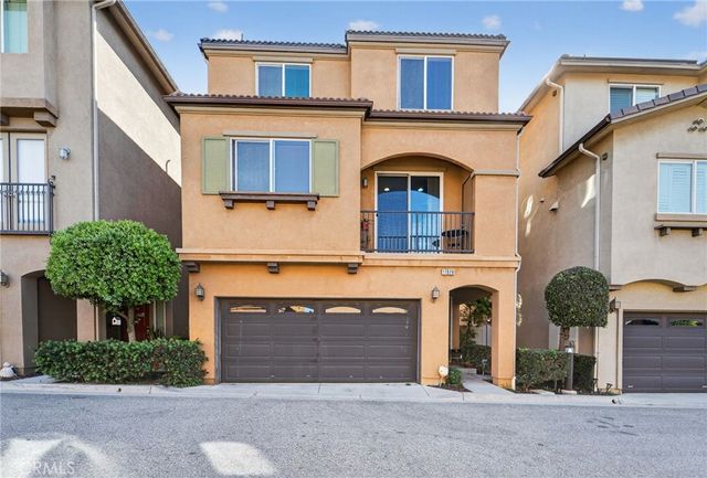 11928 Manzanilla, Los Angeles, CA 90047