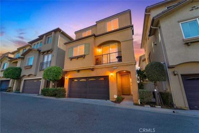 11928 Manzanilla, Los Angeles, CA 90047