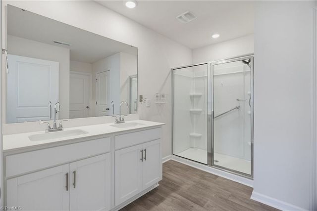 122 Stone River Way, Mayodan, NC 27027