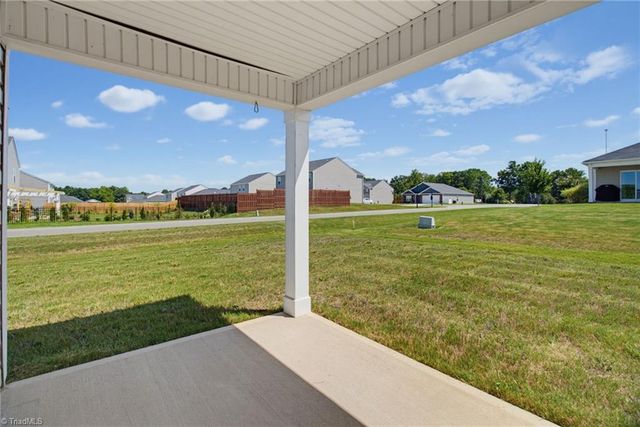 122 Stone River Way, Mayodan, NC 27027