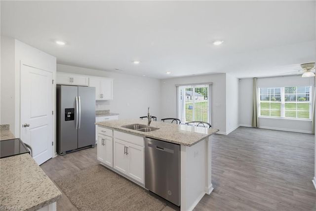 122 Stone River Way, Mayodan, NC 27027