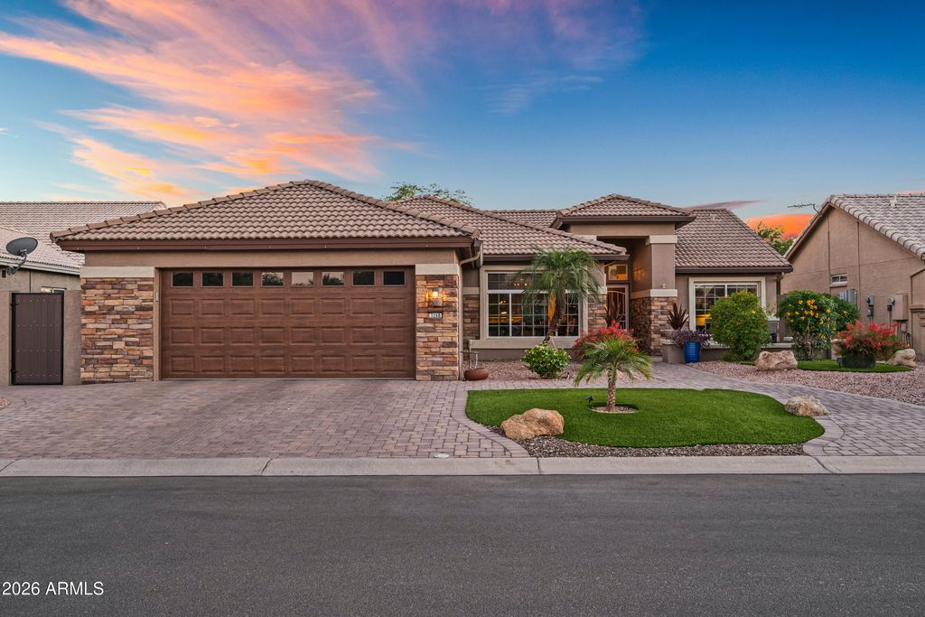 3268 N PALMER Drive, Goodyear, AZ 85395