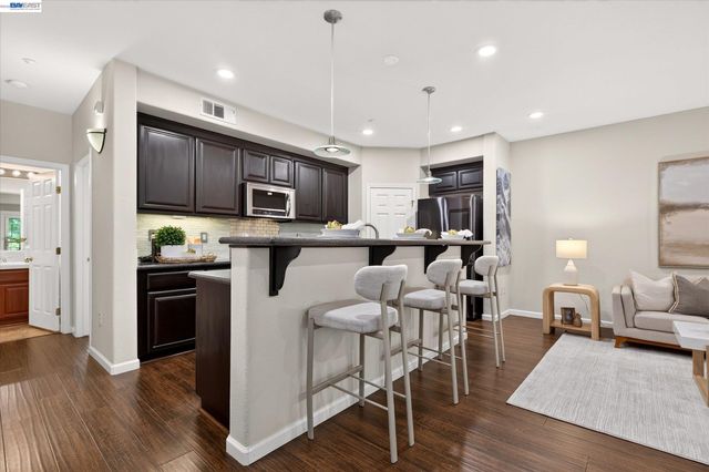 4366 Fitzwilliam St, Dublin, CA 94568