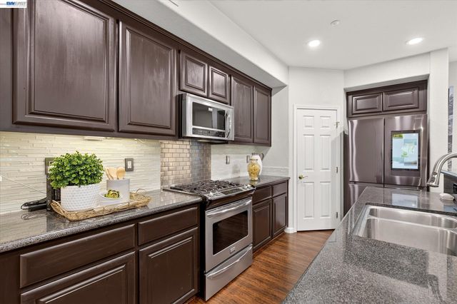 4366 Fitzwilliam St, Dublin, CA 94568