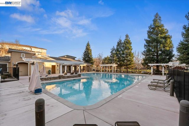 4366 Fitzwilliam St, Dublin, CA 94568