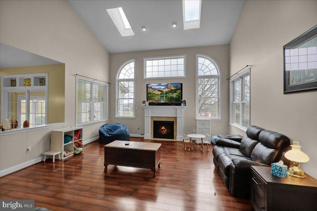 144 ROBBY DR, Leesport, PA 19533