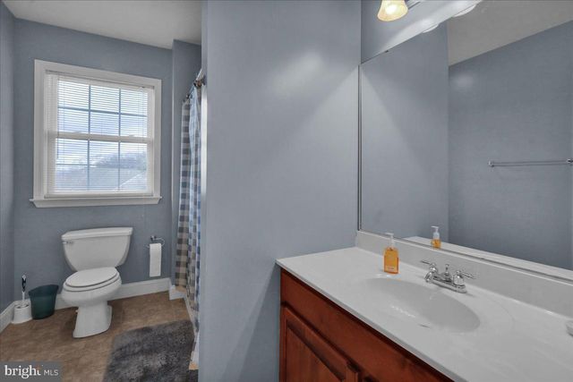 144 ROBBY DR, Leesport, PA 19533