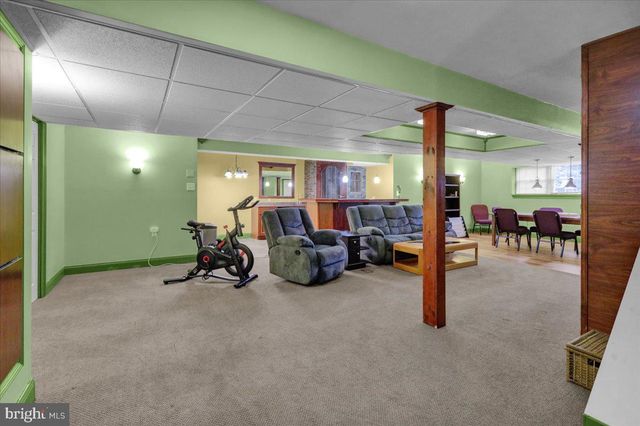 144 ROBBY DR, Leesport, PA 19533