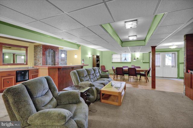 144 ROBBY DR, Leesport, PA 19533