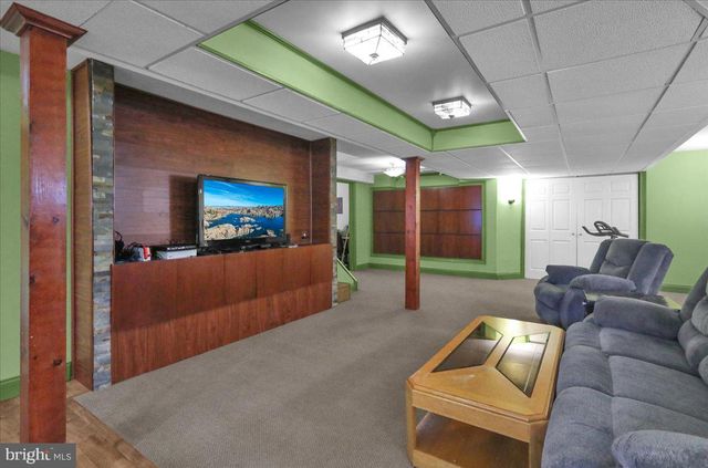 144 ROBBY DR, Leesport, PA 19533