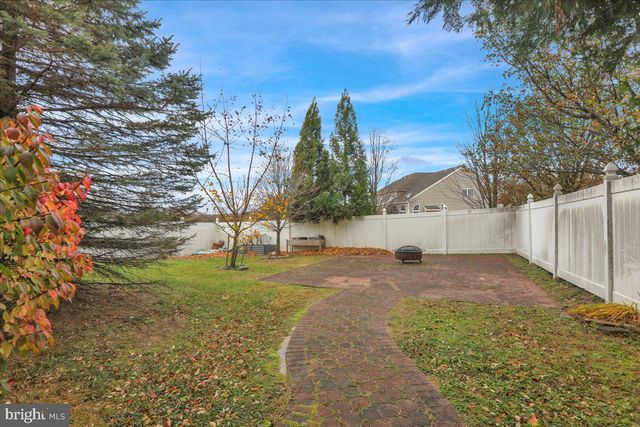 144 ROBBY DR, Leesport, PA 19533