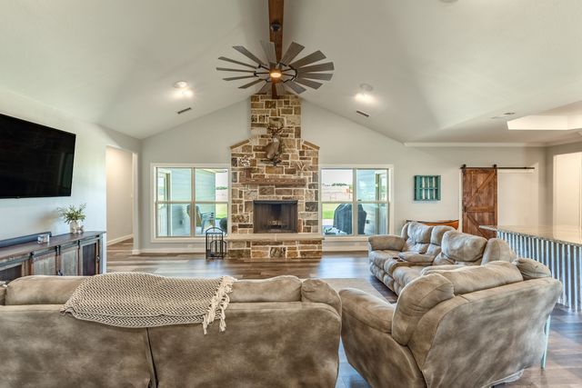 14910 Old Stoney Road, Ponder, TX 76259