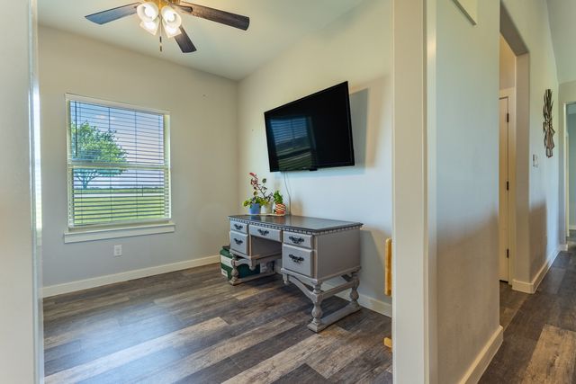 14910 Old Stoney Road, Ponder, TX 76259