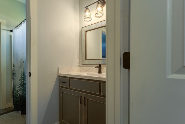 14910 Old Stoney Road, Ponder, TX 76259