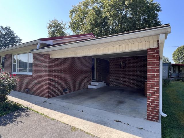 125 Dixon Ln, Jasper, TN 37347