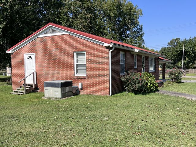 125 Dixon Ln, Jasper, TN 37347