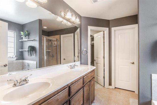 1801 Woody Lane, Edmond, OK 73003