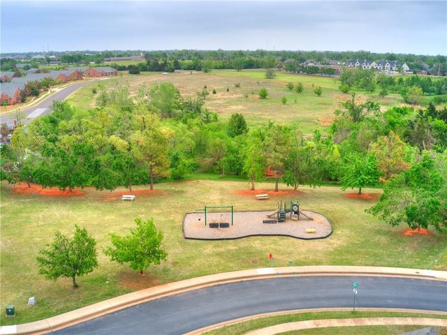 1801 Woody Lane, Edmond, OK 73003