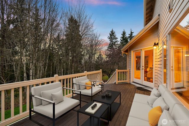 16880 SE 56th Place, Bellevue, WA 98006