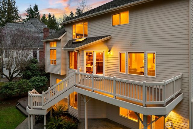 16880 SE 56th Place, Bellevue, WA 98006